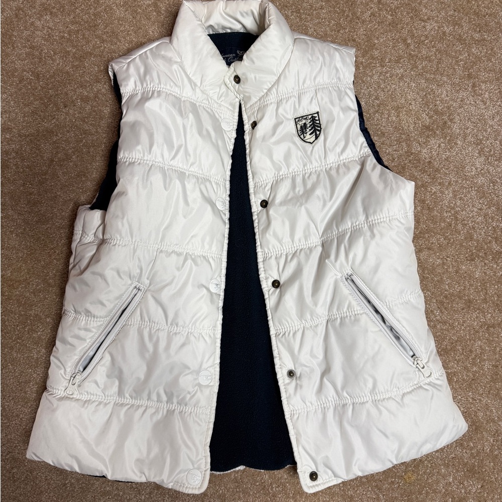 American Eagle Outfitters White Puffer Vest